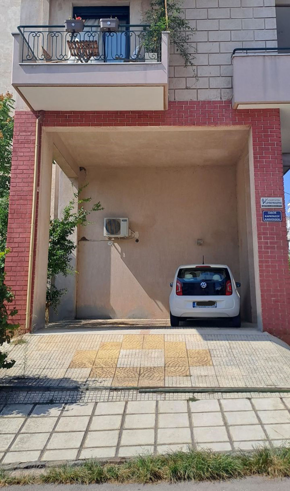Elegance parking