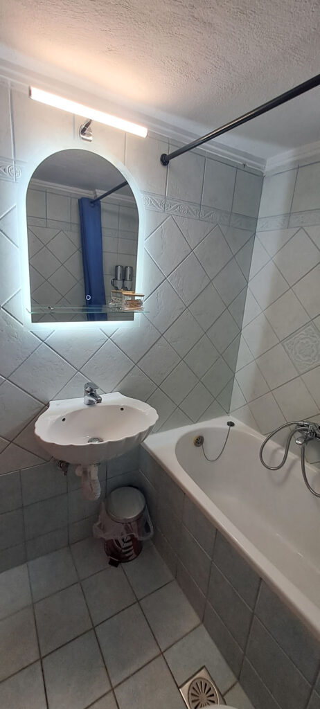 Elegance Βathroom (1)